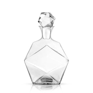 ELEGANT GIFT FOR WHISKEY LOVERS – Impress the whiskey lover in your life with this classic yet contemporary decanter. This beautiful crystal carafe makes the perfect Christmas, birthday, anniversary, or housewarming gift—add tumblers for a full set.