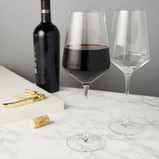 ELEGANT GIFT FOR WINE LOVERS – Impress the wine connoisseur in your life with this flawlessly clear glassware that lives up to their wine collection. This stemmed red wine glass set makes the perfect Christmas, birthday, anniversary, or housewarming gift.