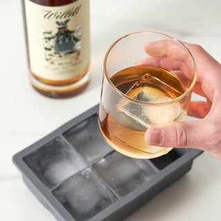 Large Square Ice Cube Tray with lid, Big Block Ice Cube 2 Inch, Giant  Cocktail Silicone Ice Maker, Scotch Whiskey Ice Cube, Easy Release Reusable  Ice
