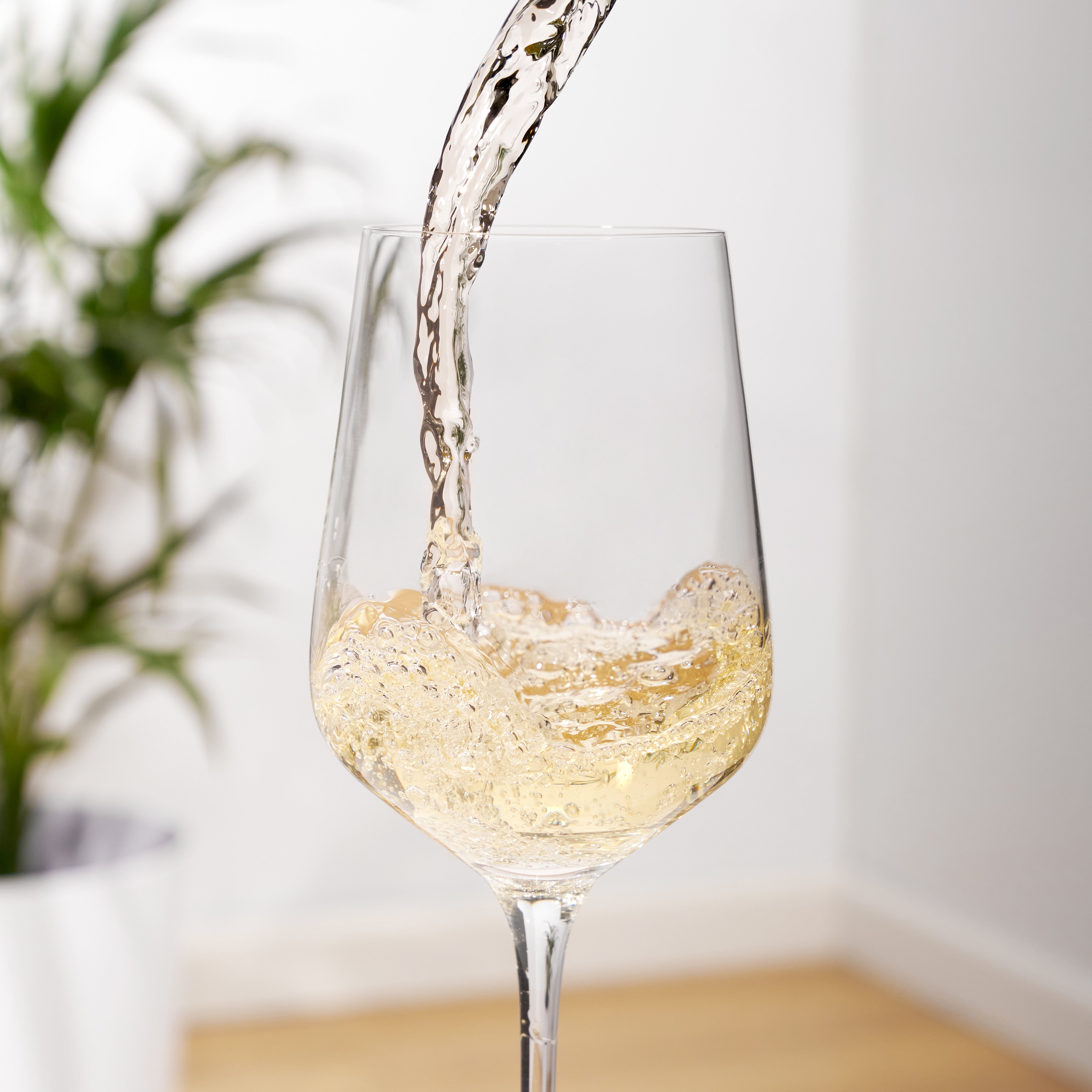 Viski Reserve Inez Crystal Chardonnay Glasses - European Crafted