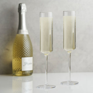 UNIQUE SQUARE DESIGN IN LEAD-FREE CRYSTAL – A unique square silhouette and tall stems give this beautiful lead-free crystal stemware a fresh, unique feel. Enjoy the full aromatic impact of your favorite bubbly in this set of 6.75 oz. wine glasses.
