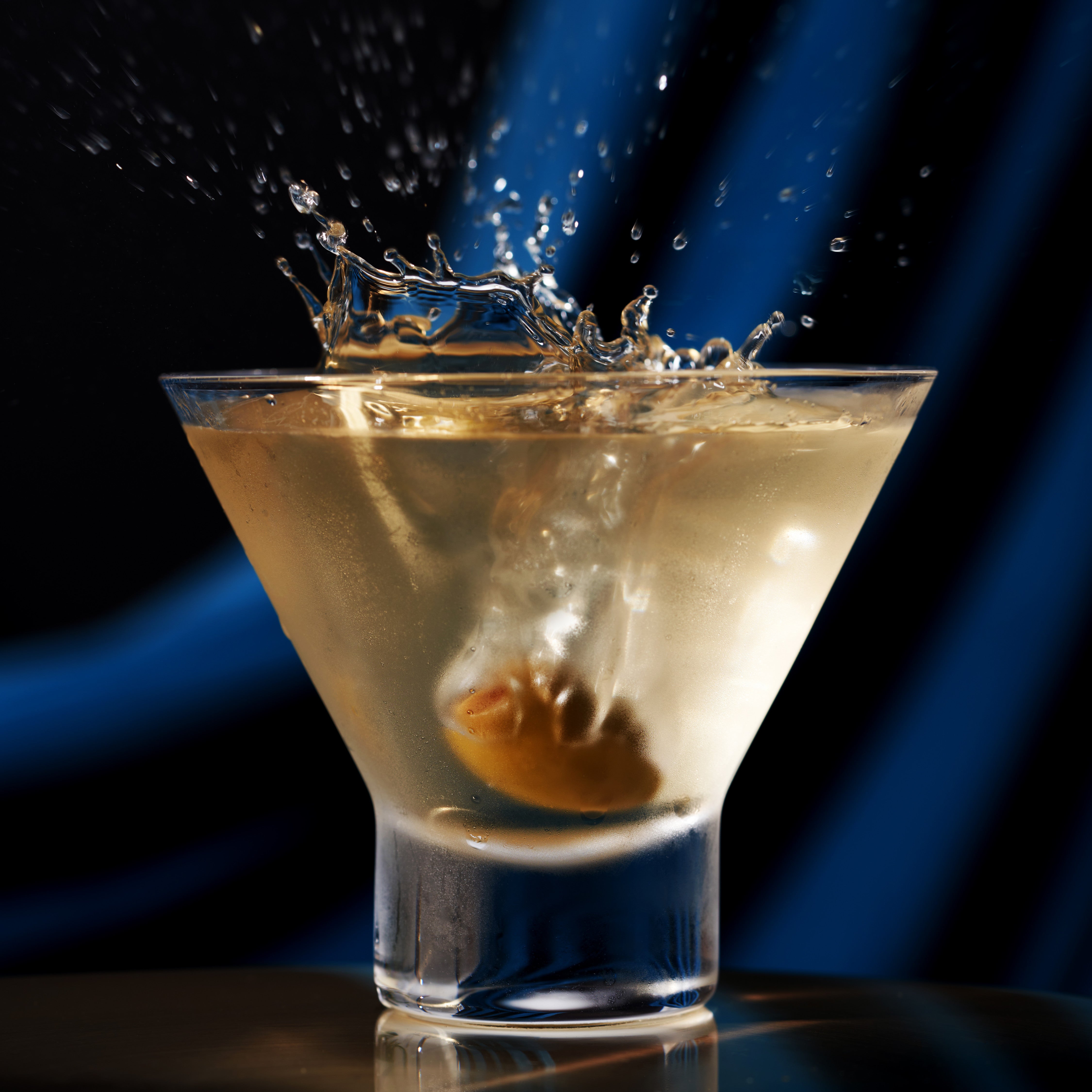 Venus Seashell Coupe Cocktailglazen, set van 4, 240 ml, kristalgeribbeld champagneschotels voor het drinken van P-Star en Espresso Martini, Margarita, Daiquiri, Cosmopolitan, Gimlet, elegant Venus Seashell Coupe Cocktailglazen, set van 4, 240 ml, kristalgeribbeld champagneschotels voor het drinken van P-Star en Espresso Martini, Margarita, Daiquiri, Cosmopolitan, Gimlet, elegant