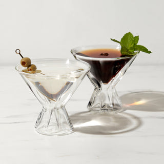 DOUBLE-WALLED DESIGN MAINTAINS TEMPERATURE - These double wall cocktail or cosmopolitan glasses provide insulation and comfort, maintaining your drink’s temperature and preventing condensation. They’re a useful version of stemless martini glasses.