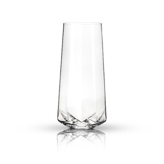 ELEVATE YOUR SIPPING EXPERIENCE – These unique contemporary wine glasses update the iconic champagne flute shape to highlight effervescent wines. Toast with your favorite bottle of bubbly or mix a classic champagne cocktail in these exquisite flutes.
