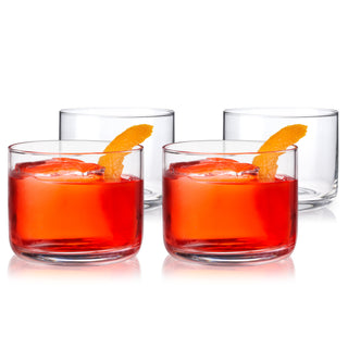 CRYSTAL NEGRONI GLASS SET – This beautiful set of cocktail glasses has a heavy, rounded base and smooth silhouette for a modern look. Designed specifically for the unique Negroni, this tumbler glasses set looks great in the hand or on a bar cart.