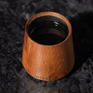 SHORTCUT FOR BARREL AGED SMOKED WHISKEY - Designed to parallel the process of whiskey barrels, this oak whiskey tumbler with a stainless steel base is ideal for bourbon gifts for men and women. Enjoy the aromas of aging oak when you drink whiskey from this cup.