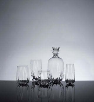 ELEGANT GIFT FOR WINE LOVERS – Impress the wine connoisseur in your life with a flawlessly clear glassware that lives up to their wine collection. This modern stemless sparkling wine glass set makes the perfect Christmas, birthday, or housewarming gift.