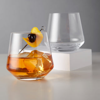 PERFECT FOR COCKTAILS AND BOURBON – This set of crystal drinkware will be your go-to glasses. With plenty of room for cocktails such as a Negroni or neat pours of rye whiskey with large craft ice cubes, this barware will add some panache to your home bar.