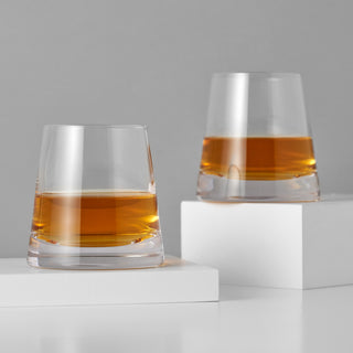 SPARKLING LEAD-FREE CRYSTAL – Celebrate with your favorite bourbon, rum, or rye with these beautifully designed, versatile tumblers. The minimalist design and clean lines create a glassware set with an elegant, contemporary flair.
