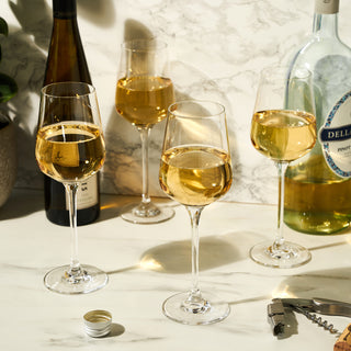EUROPEAN MADE LEAD-FREE CRYSTAL – Made in Europe, these professional-quality lead-free crystal wine glasses are ideal for a high-end sipping experience. Designed for world-class cocktail bars and restaurants, this glassware is made to last.