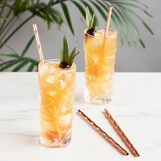 BEAUTIFUL AND REUSABLE - This set of 4 cocktail straws are more than just a stunning bar accessory; they reduce waste from plastic or paper straws. The subtle bamboo design adds a hint of tiki style to your favorite drinks.
