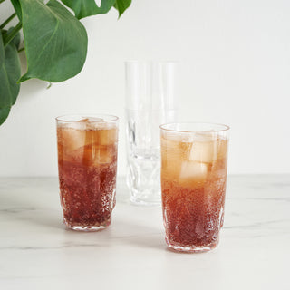 PERFECT FOR HIGHBALL COCKTAILS – The 18 oz capacity makes these tall glasses ideal for a long drink such as a Tom Collins, water, or juice. Dishwasher-safe and shatterproof, this acrylic drinkware set is ideal for outdoor happy hours, pool parties, or picnics.

