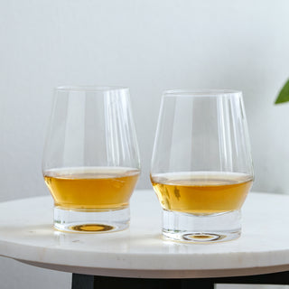 PERFECT FOR COCKTAILS AND BOURBON – An 18.5 oz. capacity makes these glasses perfect for neat pours of Scotch, bourbon on the rocks, or a double Old Fashioned. The classic footed shape and weight of the glass makes every sip feel luxurious. 