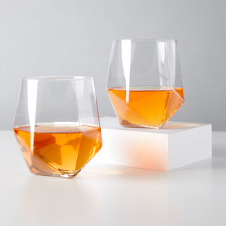 PERFECT FOR COCKTAILS AND BOURBON – This glassware’s contemporary design gives these tumblers a fresh feel. A generous 11 oz capacity leaves plenty of room for cocktails such as a Negroni, or neat pours of rye whiskey with large craft ice cubes.