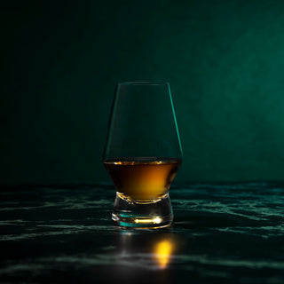 CLASSIC FOOTED SHAPE IN LEAD-FREE CRYSTAL – Celebrate with your favorite Scotch or aged whiskey with these versatile tumblers. Ideal for sipping any nuanced beverage, this drinkware set will take your glassware collection to the next level.