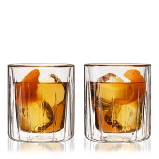 INSULATED ROCKS COCKTAIL GLASSES – With their crystal clarity and subtle etching, these double-walled rocks tumblers look great on a bar cart. While they’re perfect for a classic Double Old Fashioned, they also shine with a pour of scotch or margarita on the rocks.

