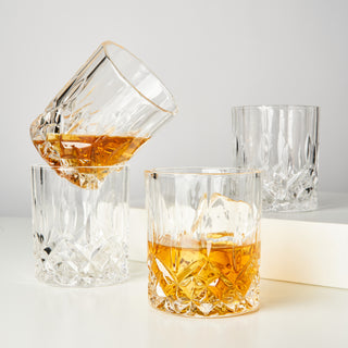 CLASSIC SPARKLING LEAD-FREE CRYSTAL – Celebrate with your favorite bourbon, rum, or rye with these beautiful tumblers. Facets send rays of light glittering into your liquor, and the heavy bottom gives these cocktail glasses that traditional feel.